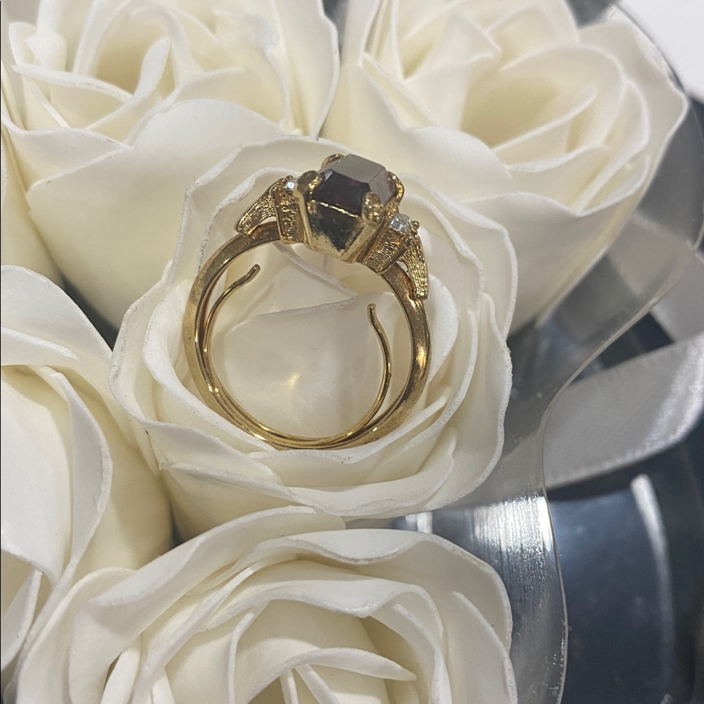 Size 5-7 Has Ring Sizer in it Purple Stone - Picture 2 of 4